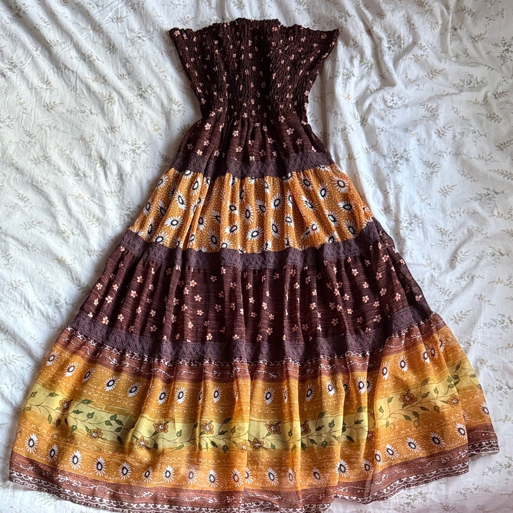 Gorgeous multi colored midi dress/ maxi skirt, one size in great condition